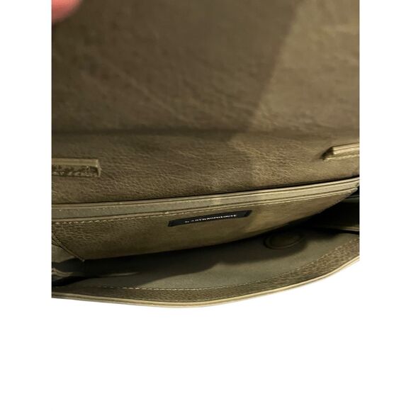 NWOT Anthropologie BELLA BOW Vegan Leather Crossbody Handbag w Detachable Metal - Picture 8 of 9